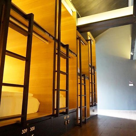 M Boutique Hostel Seminyak Zewnętrze zdjęcie