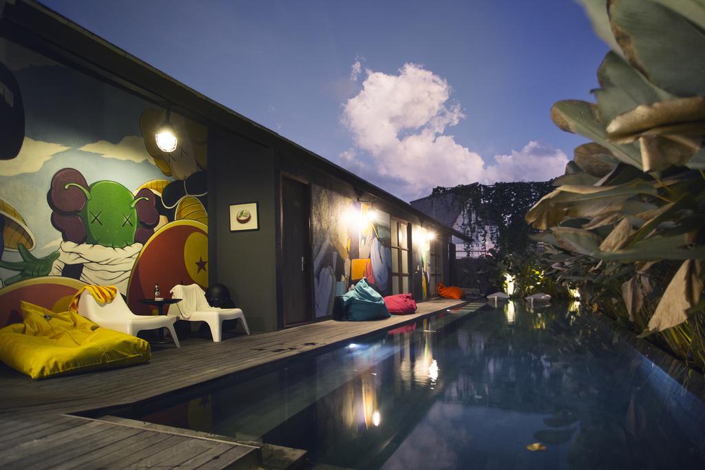 M Boutique Hostel Seminyak Zewnętrze zdjęcie