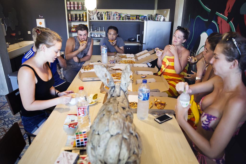 M Boutique Hostel Seminyak Zewnętrze zdjęcie